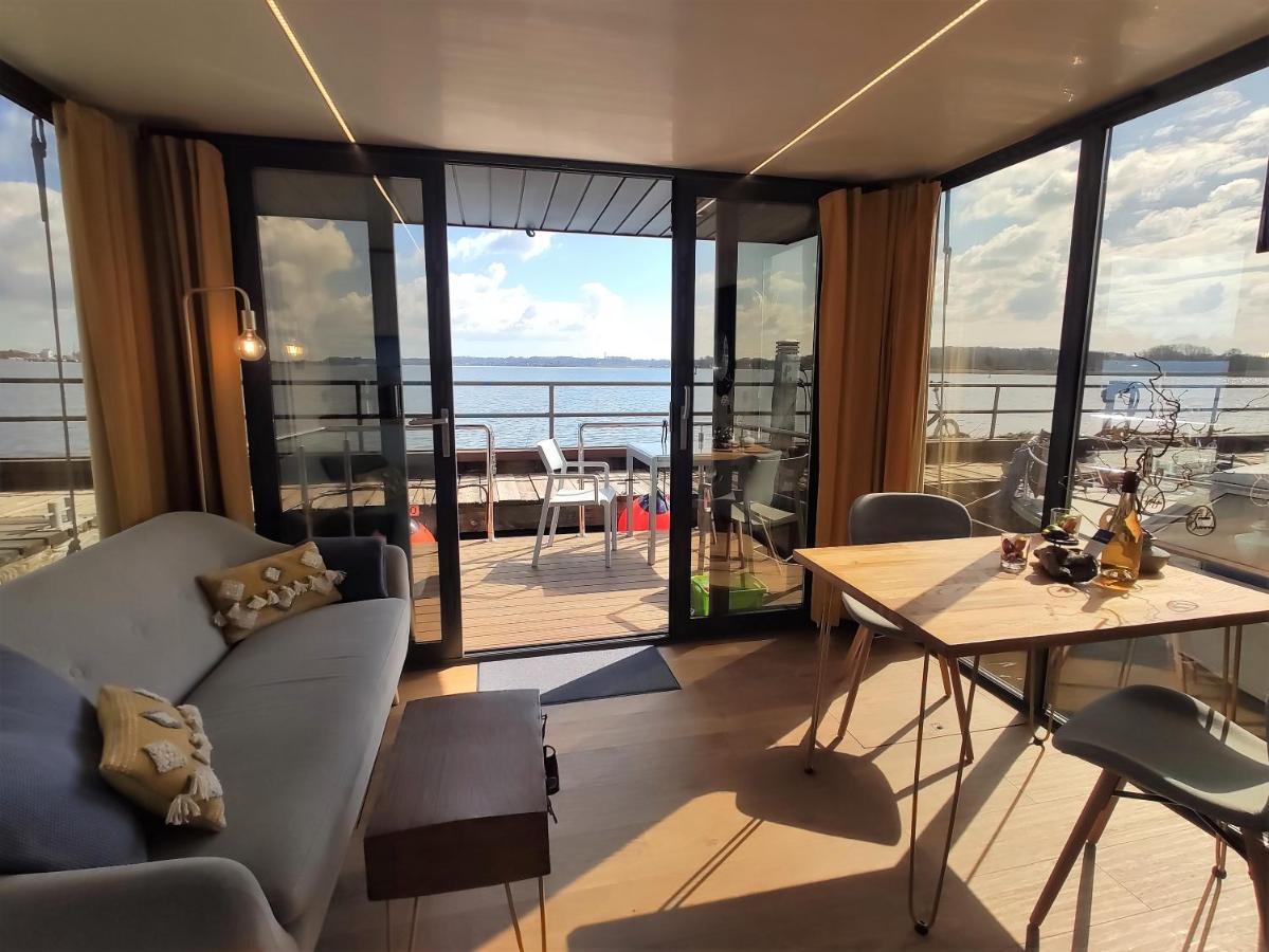 Hausboot Hilja Hotell Schleswig Exteriör bild